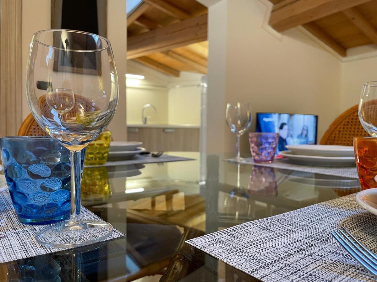 Attic 1 Centro Storico Apartment Peschiera del Garda Ngoại thất bức ảnh
