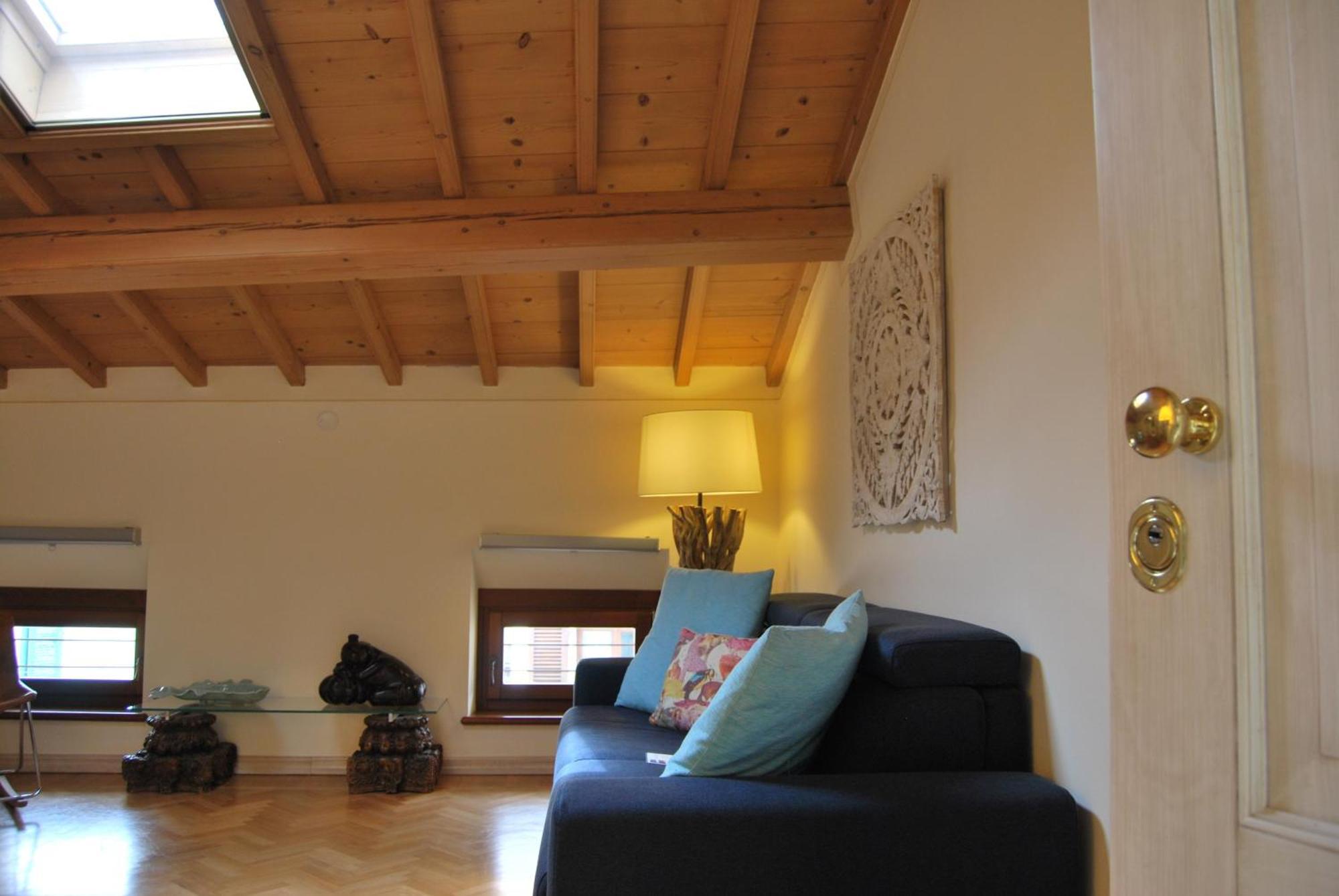 Attic 1 Centro Storico Apartment Peschiera del Garda Ngoại thất bức ảnh