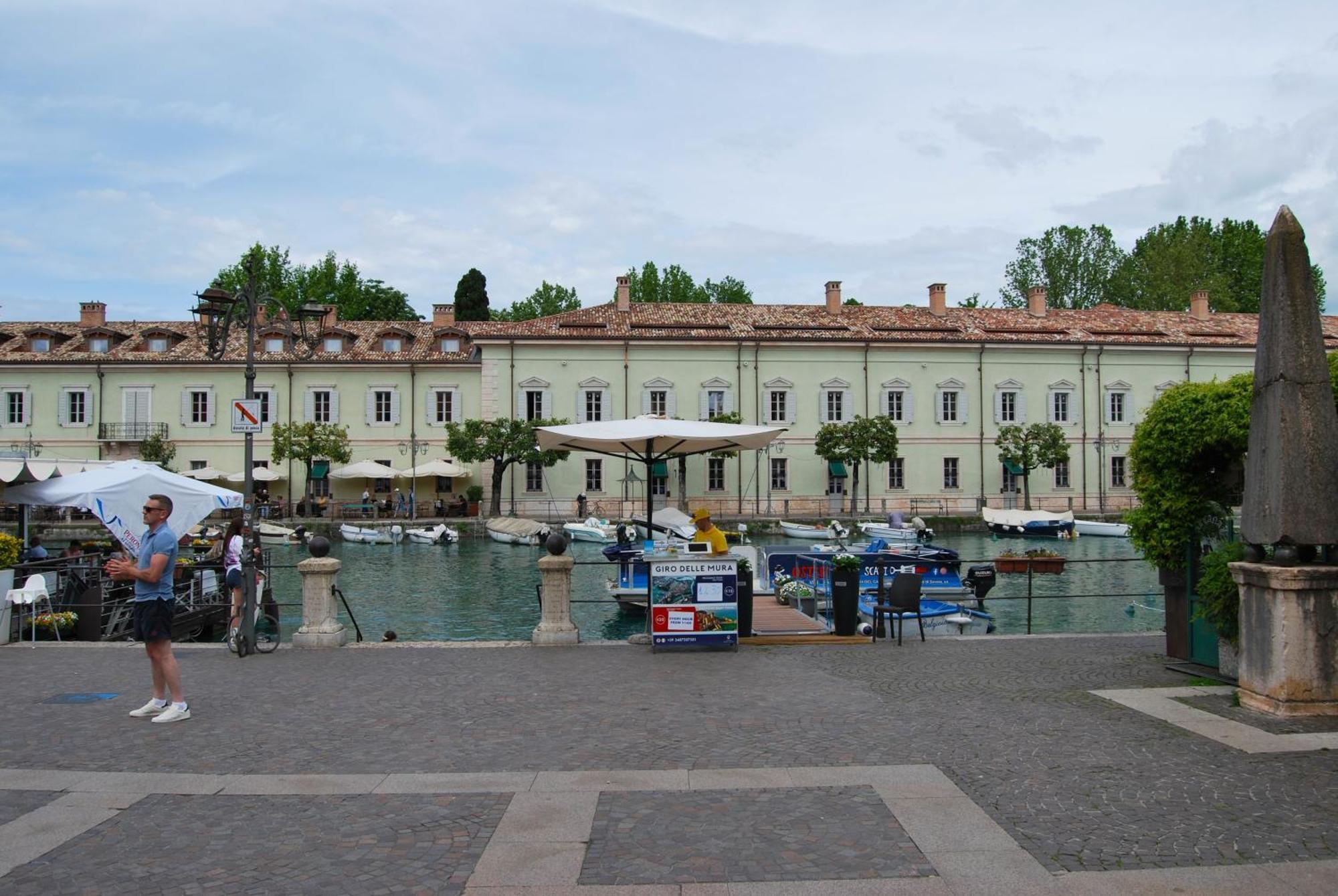 Attic 1 Centro Storico Apartment Peschiera del Garda Ngoại thất bức ảnh